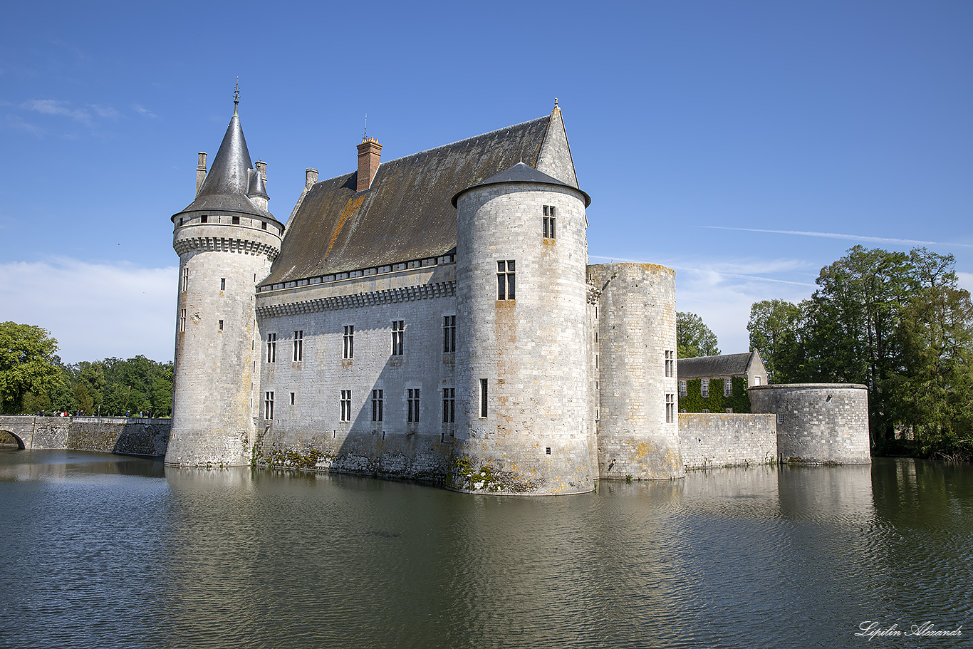 Замок Сюлли-сюр-Луар (Château de Sully-sur-Loire) 