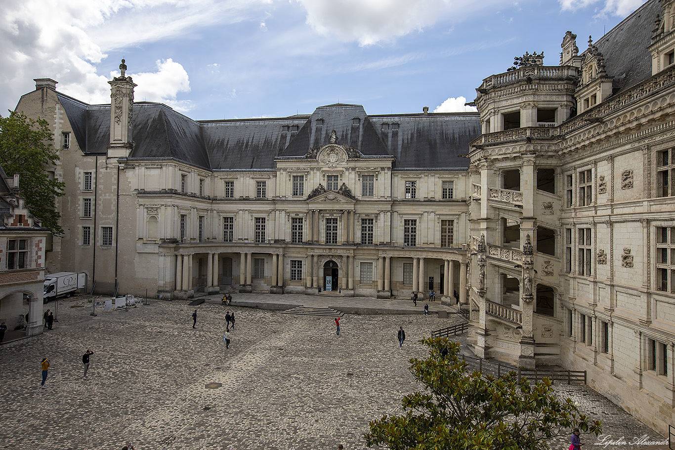 Замок Блуа (Château Royal de Blois) 