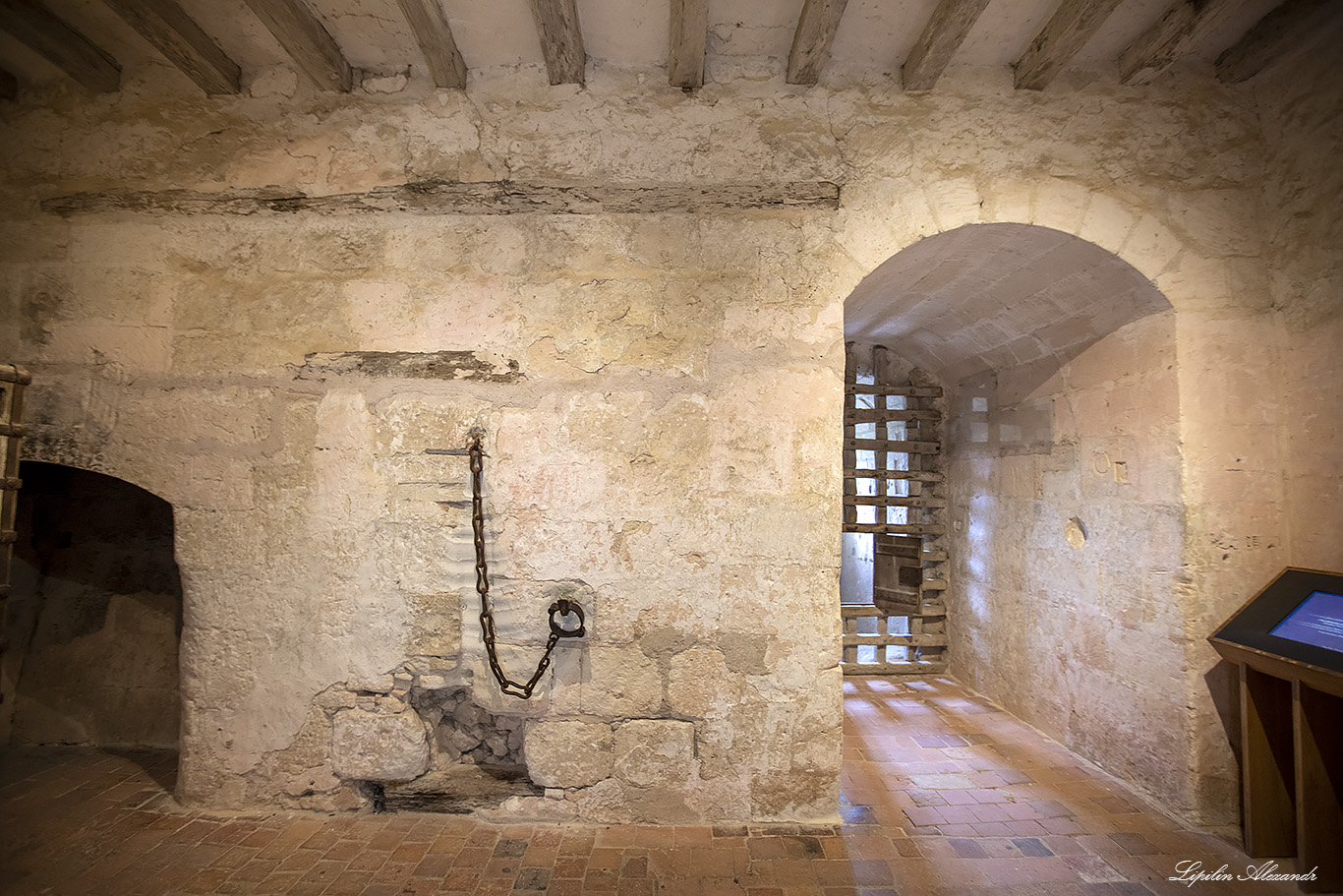 Замок Лош (Château de Loches) 