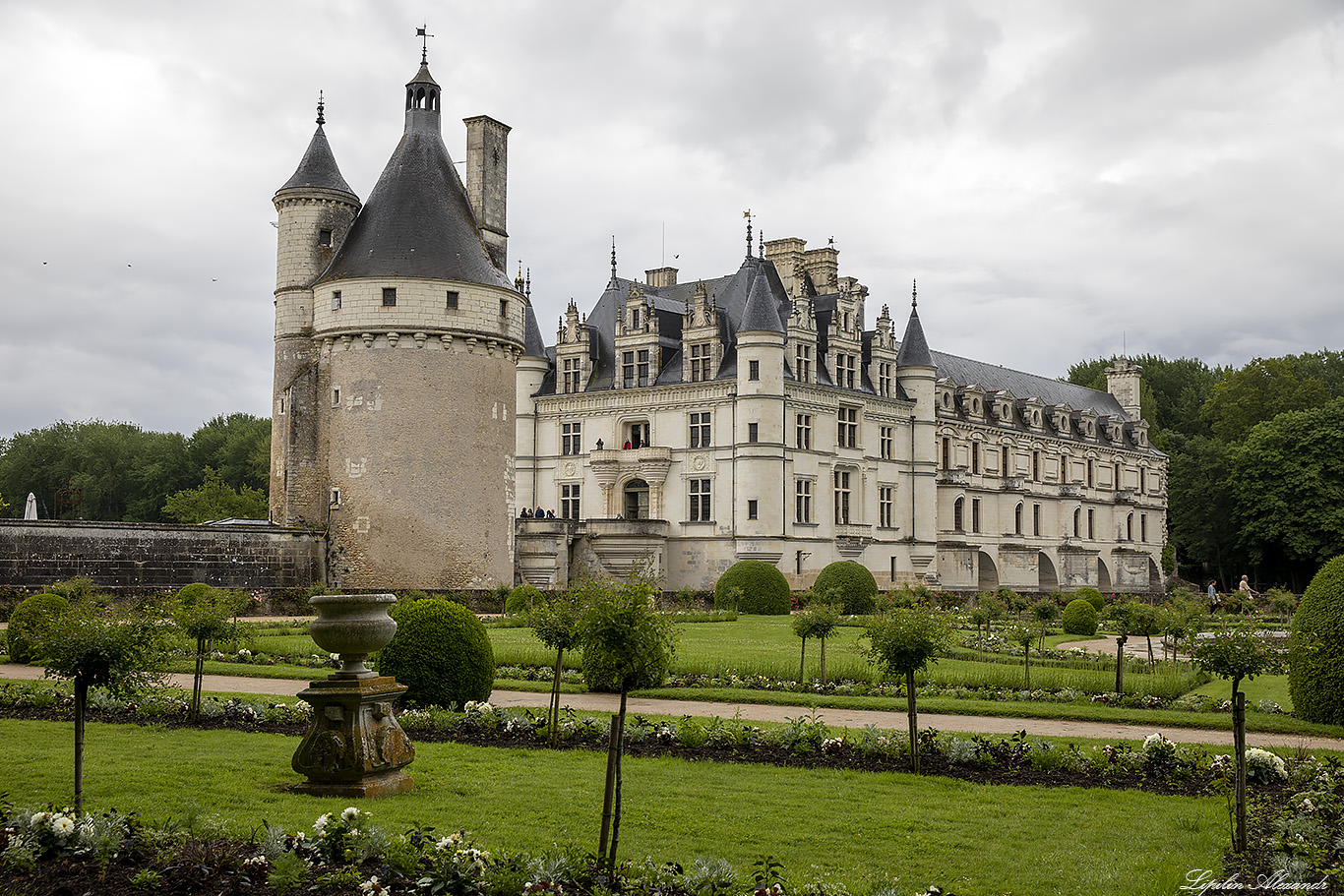 Замок Шенонсо (Château de Chenonceau) 
