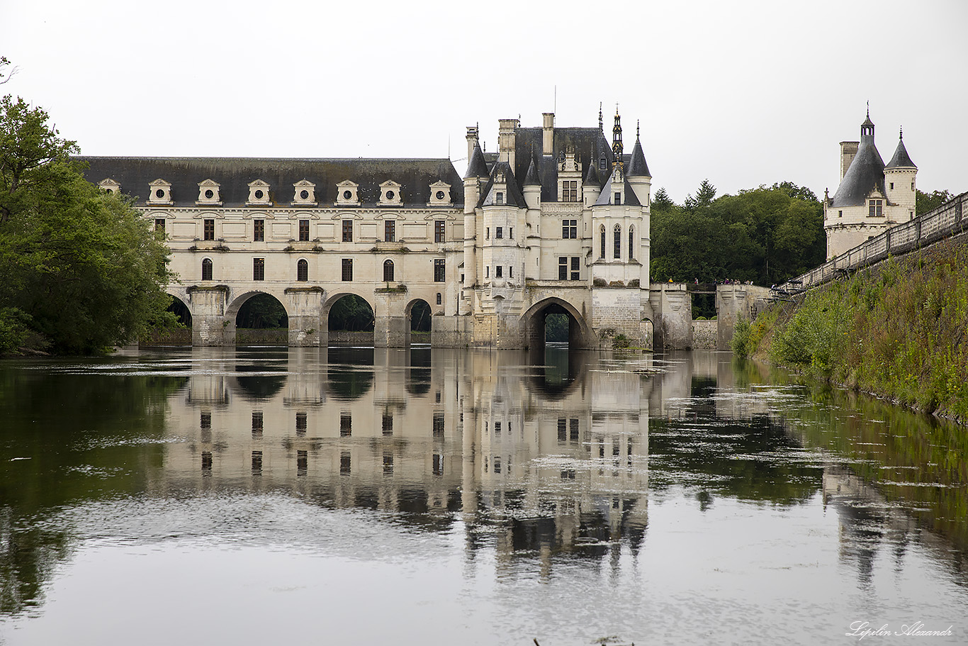 Замок Шенонсо (Château de Chenonceau) 