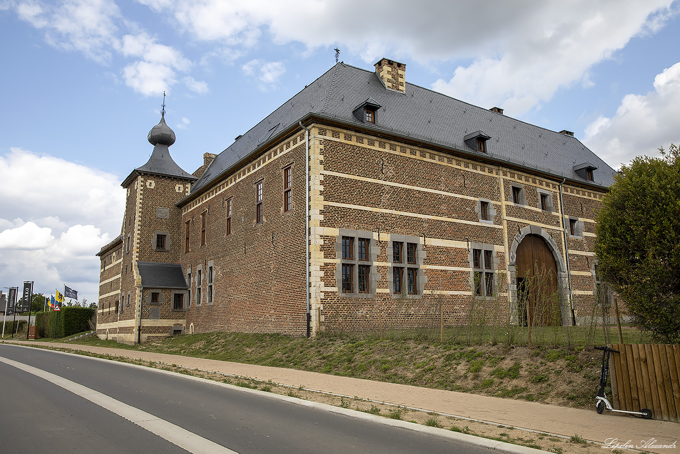 Замок Алден Бисен (Alden Biesen Castle) 