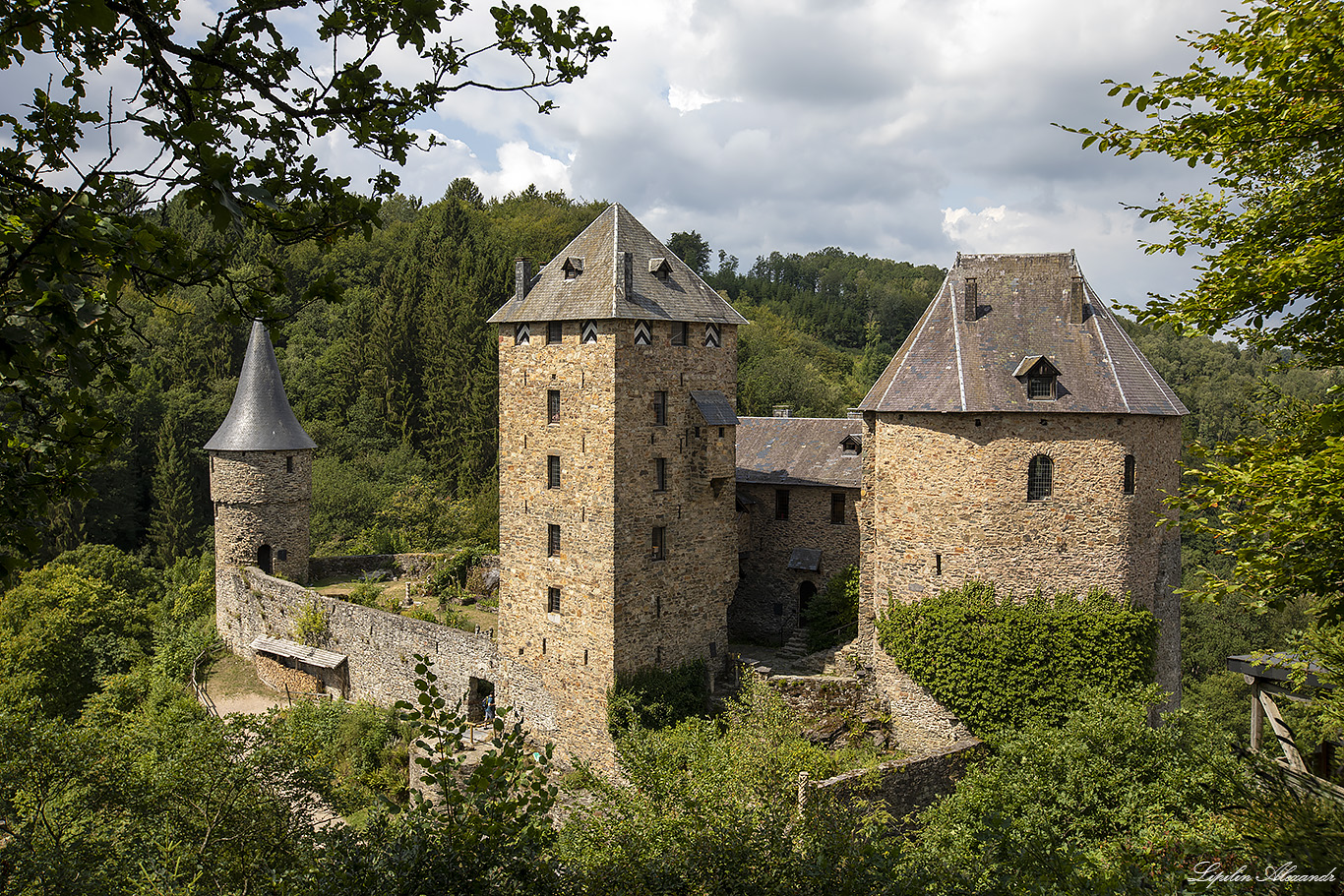 Замок Рейнхардштейн (Chateau de Reinhardstein) 