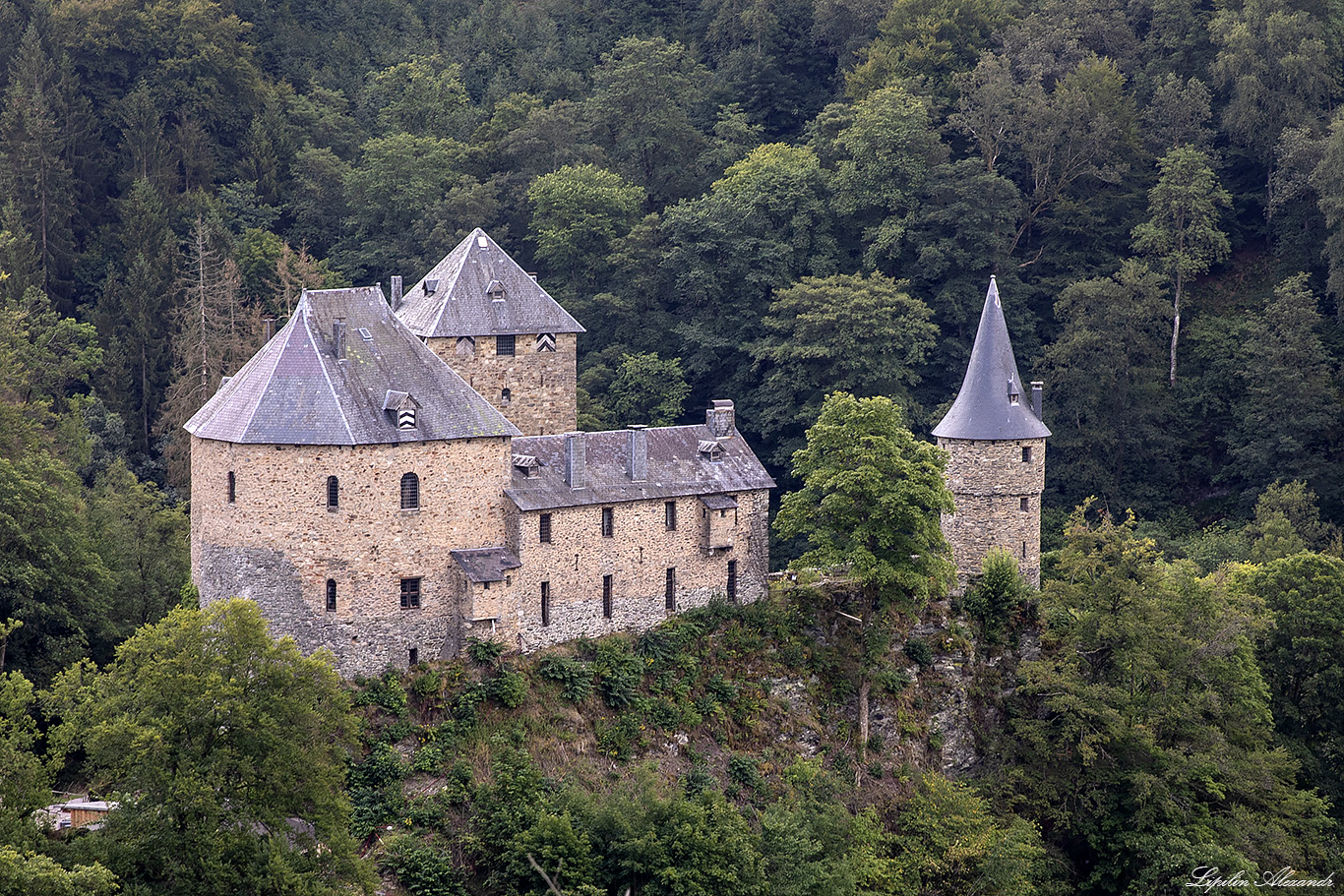 Замок Рейнхардштейн (Chateau de Reinhardstein) 