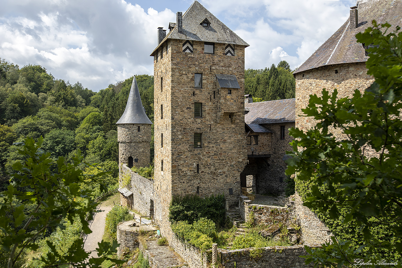 Замок Рейнхардштейн (Chateau de Reinhardstein) 