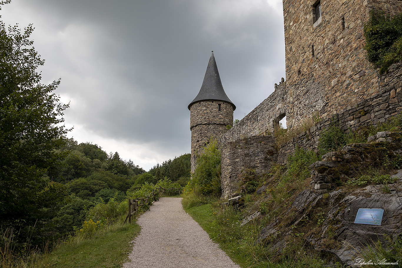 Замок Рейнхардштейн (Chateau de Reinhardstein) 