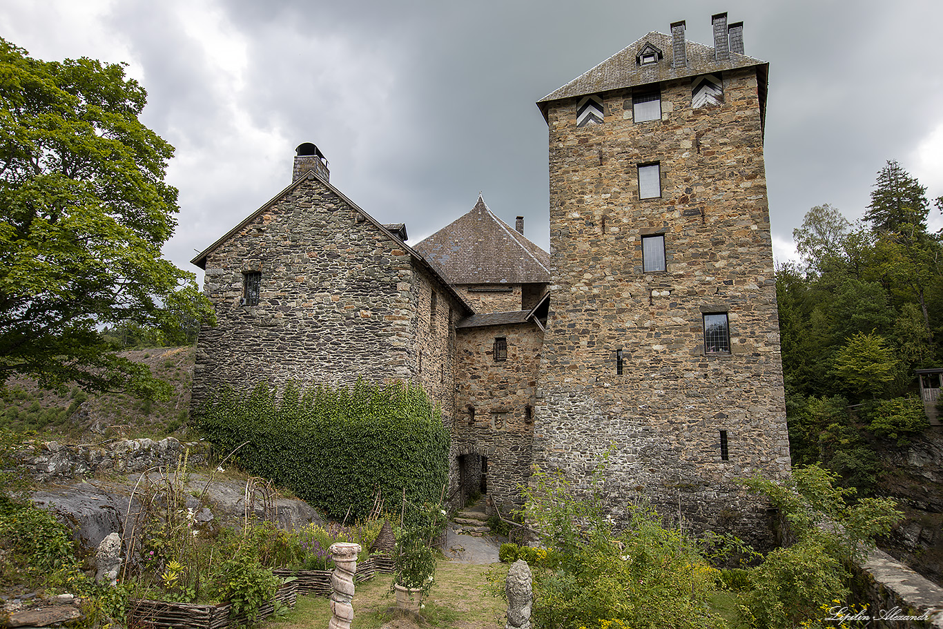 Замок Рейнхардштейн (Chateau de Reinhardstein) 