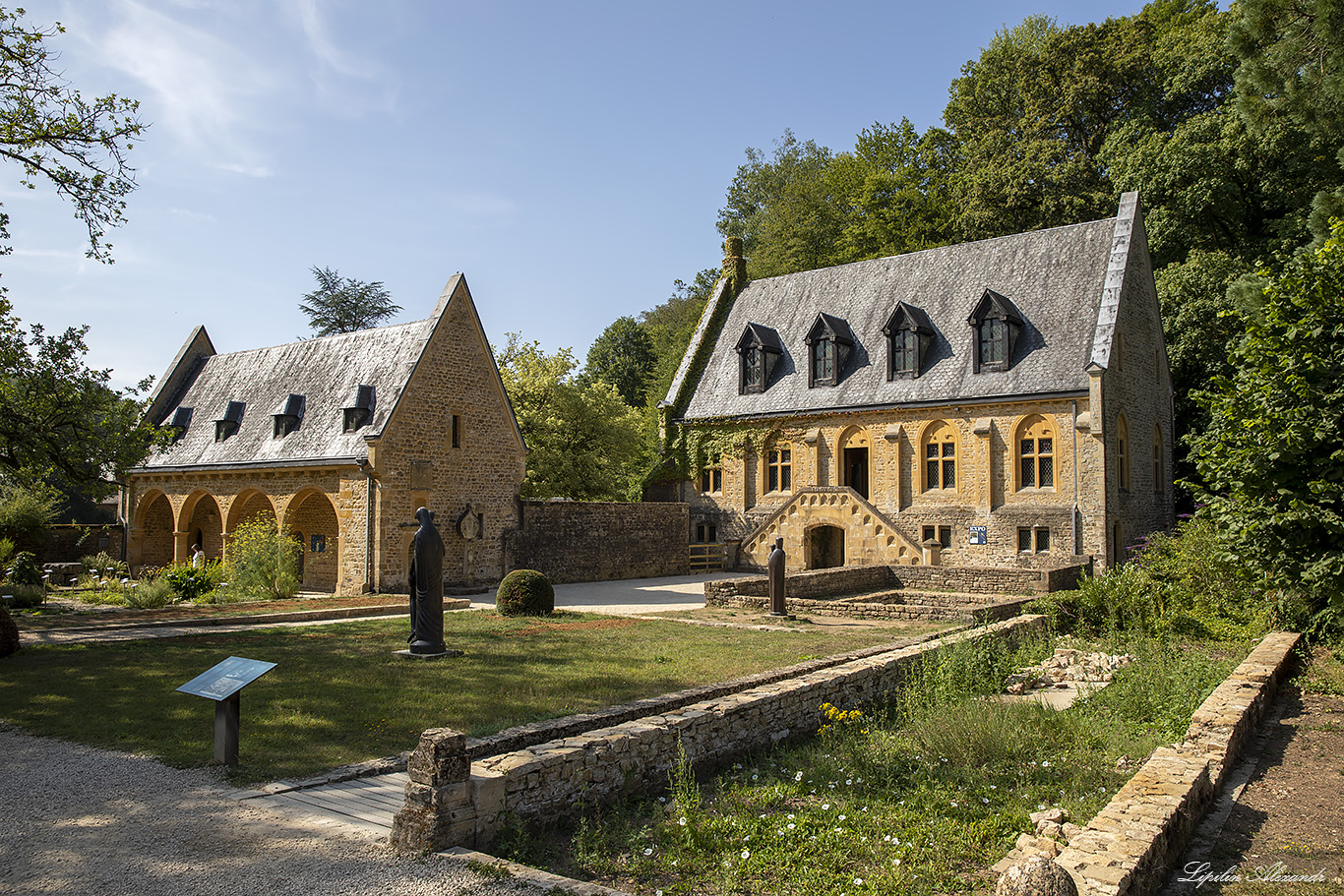 Аббатство Орваль (Abbaye Notre-Dame d’Orval) 