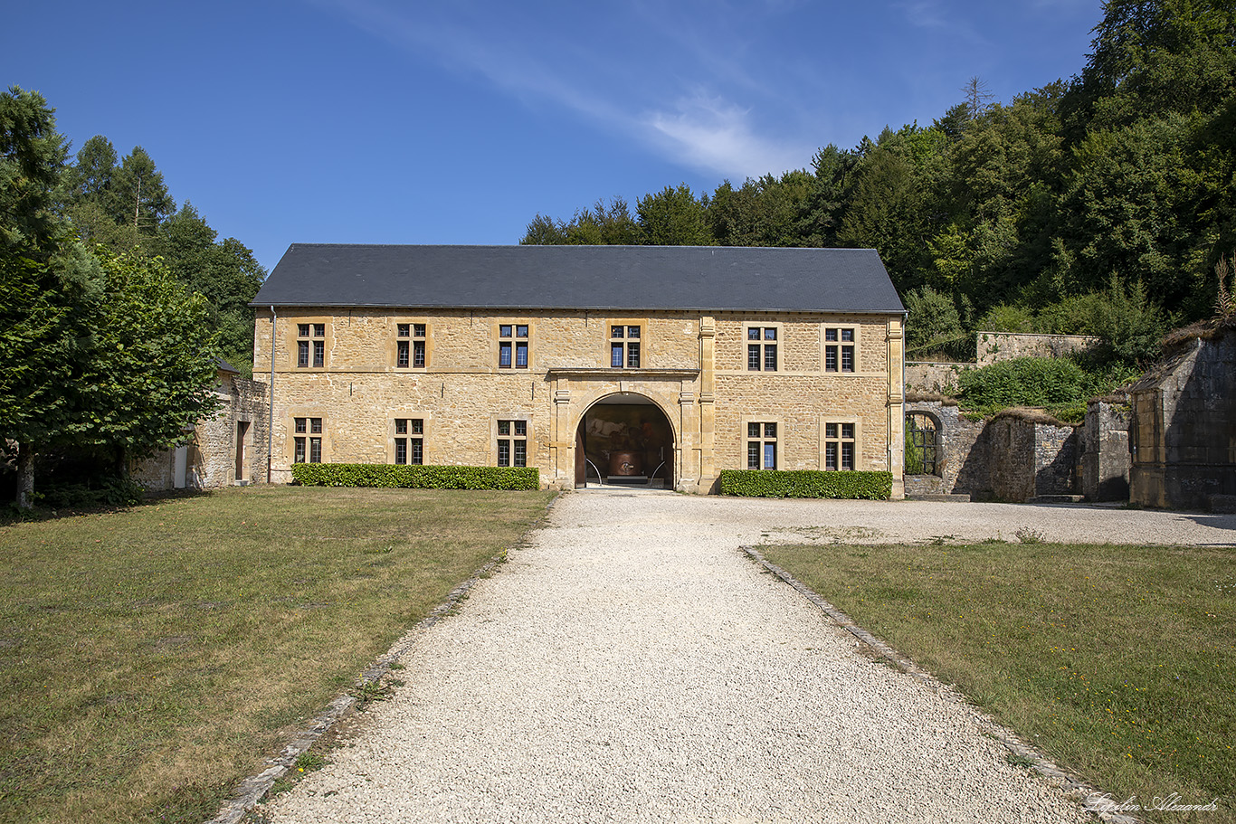 Аббатство Орваль (Abbaye Notre-Dame d’Orval) 