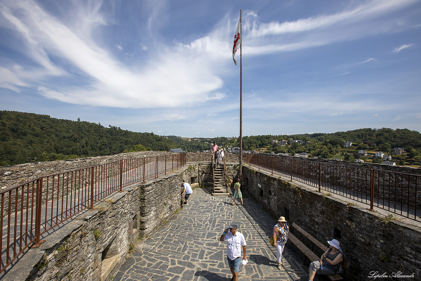 Буйонский замок (Chateau de Bouillon) 