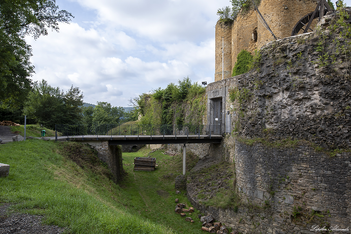 Замок Франшимон (Chateau de Franchimont) - Тё (Theux)