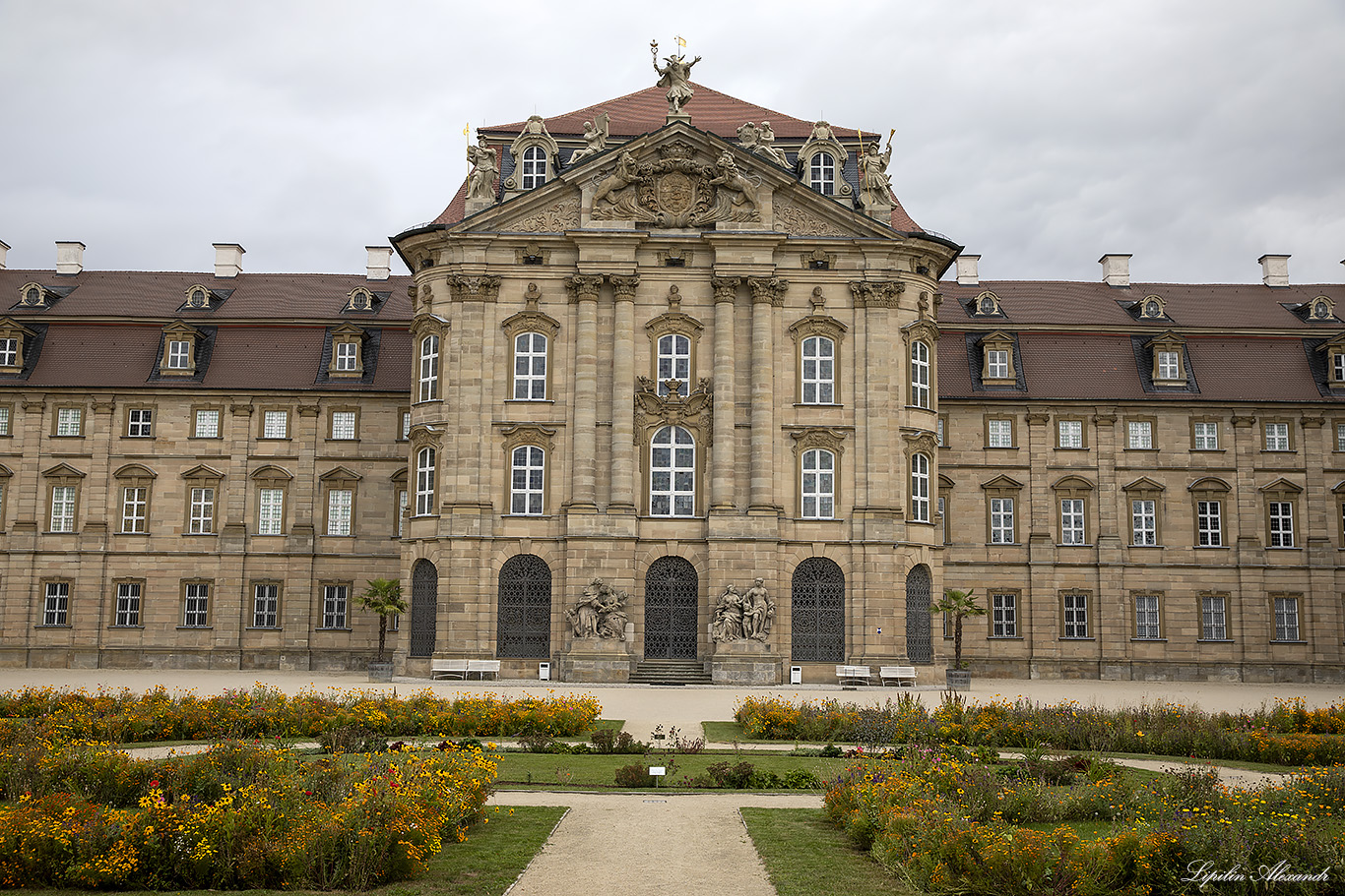 Замок Вайссенштайн (Schloss Weissenstein) 