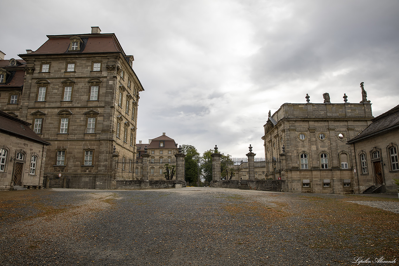 Замок Вайссенштайн (Schloss Weissenstein) 