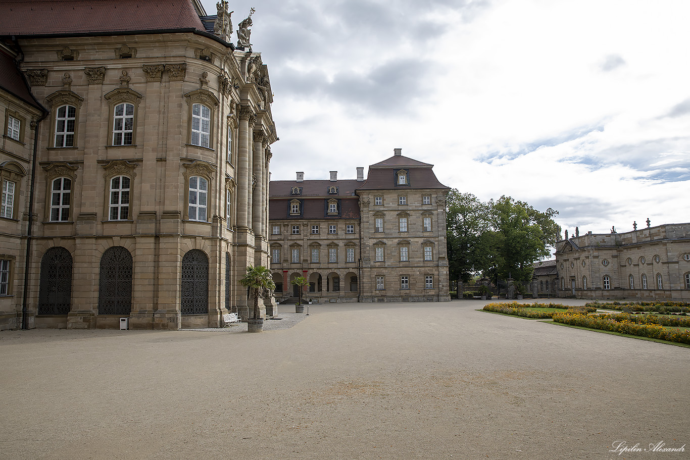 Замок Вайссенштайн (Schloss Weissenstein) 