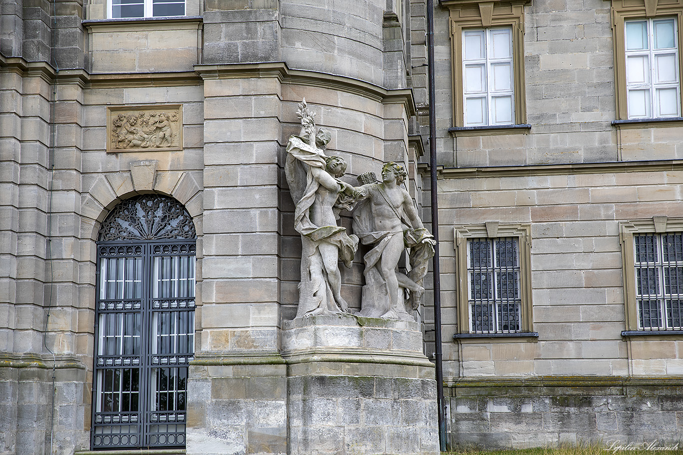 Замок Вайссенштайн (Schloss Weissenstein) 