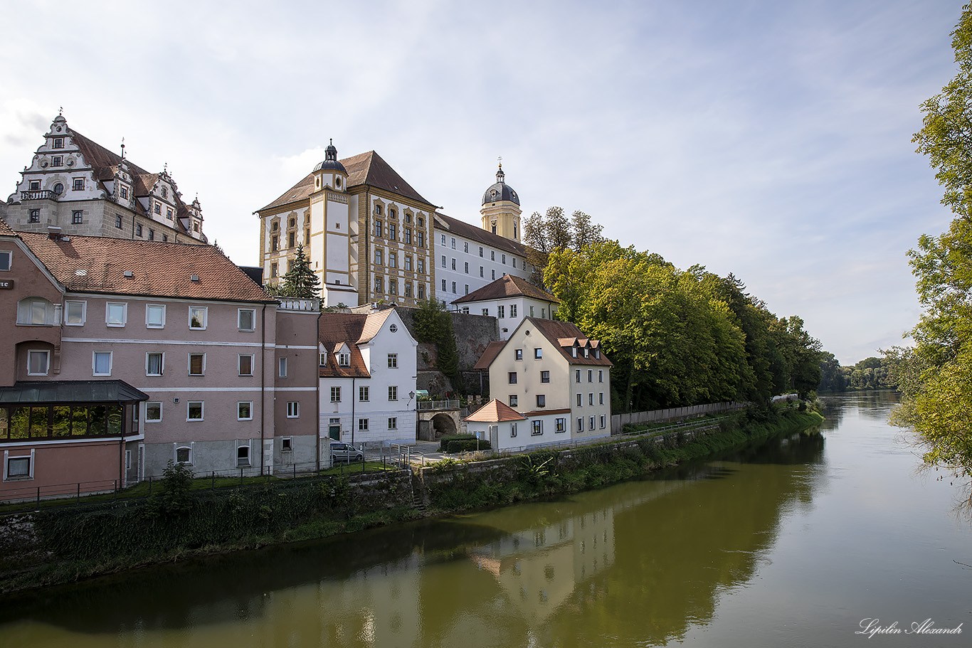 Нойбургский замок (Schloss Neuburg)