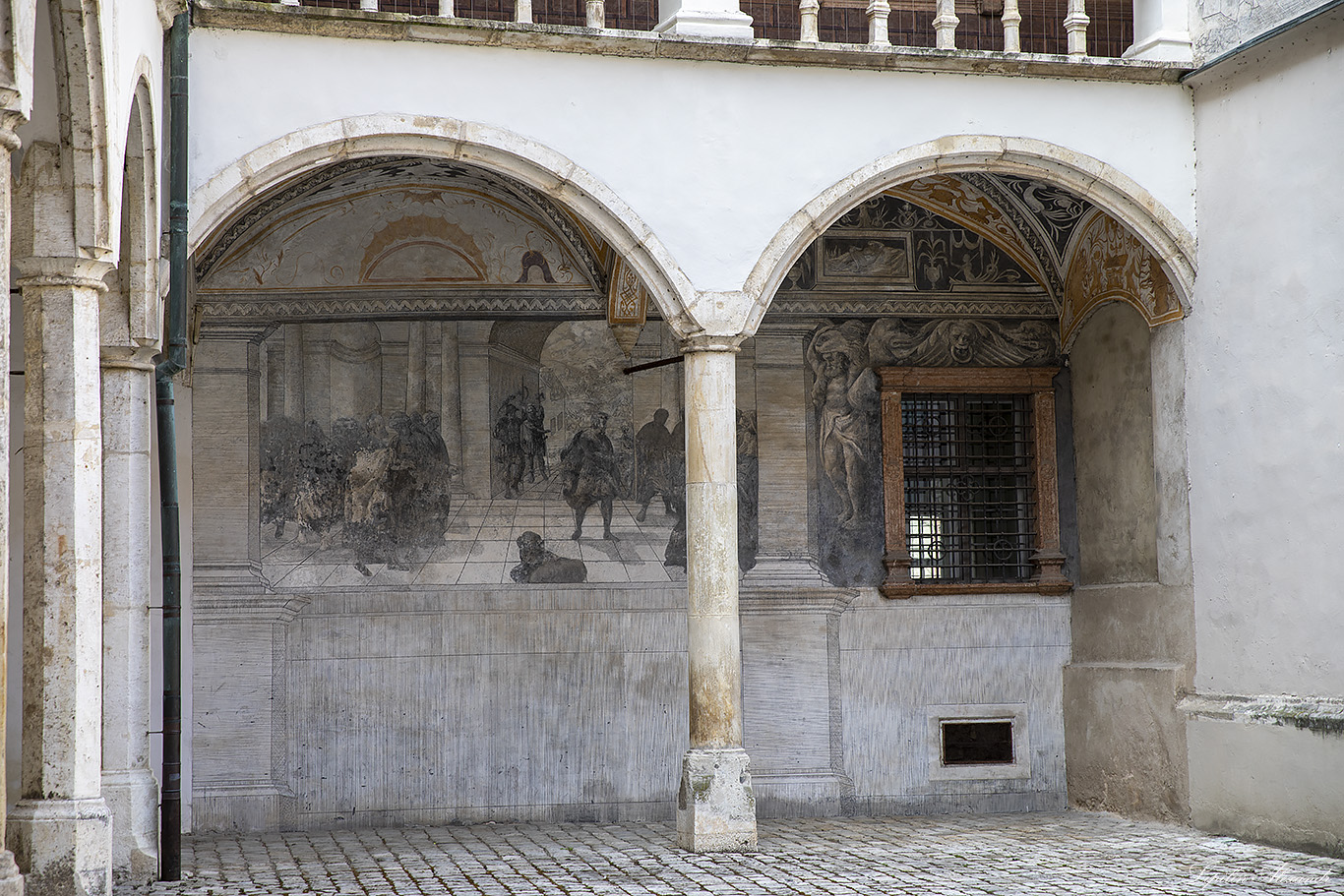 Нойбургский замок (Schloss Neuburg)