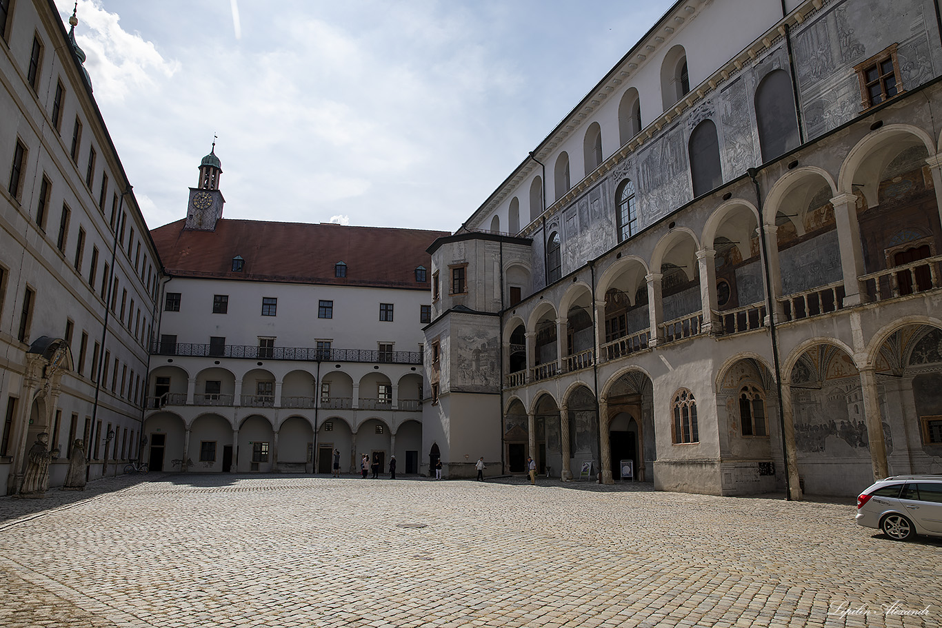 Нойбургский замок (Schloss Neuburg)