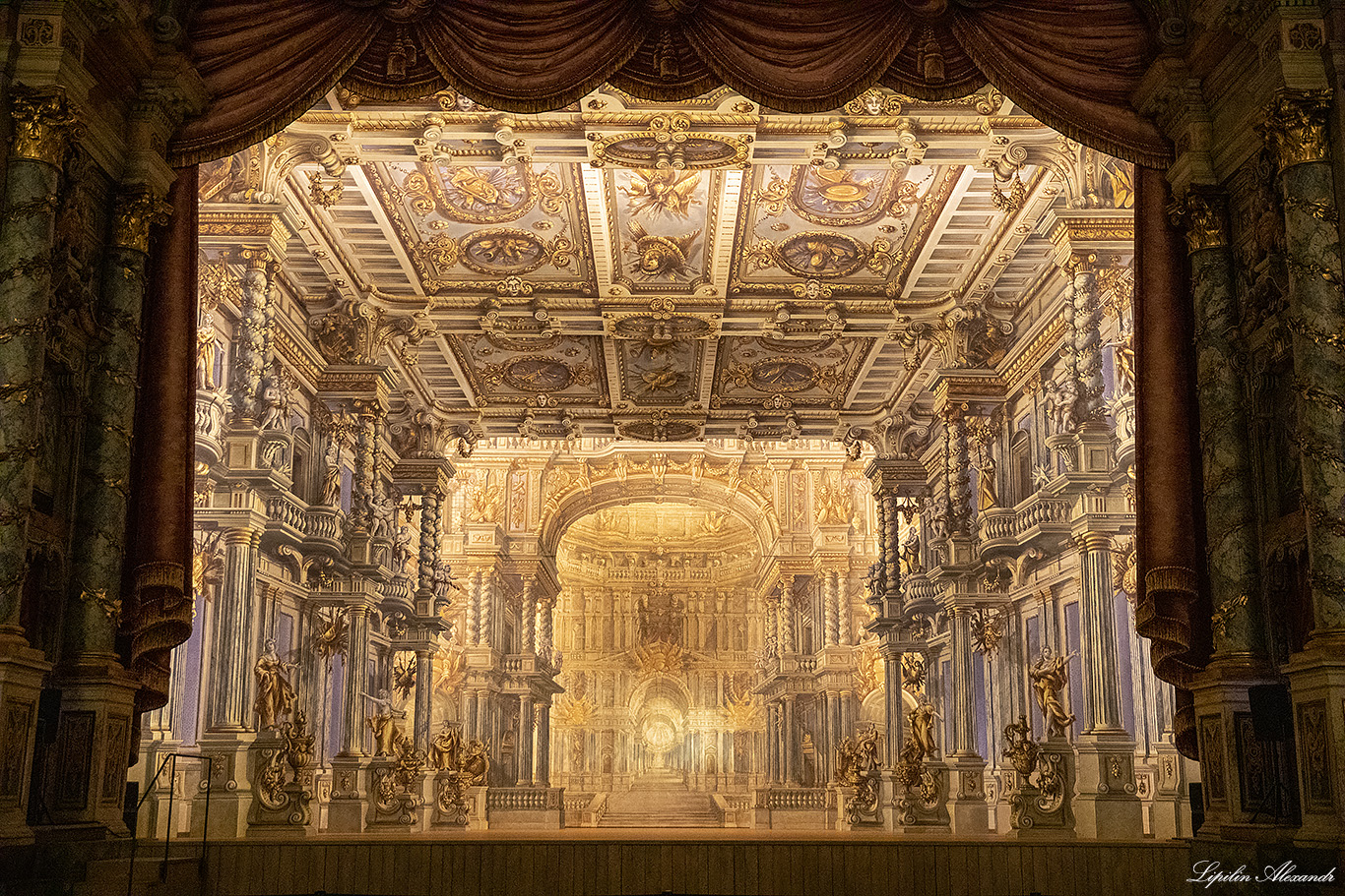 Маркграфский театр (Markgräfliches Opernhaus)