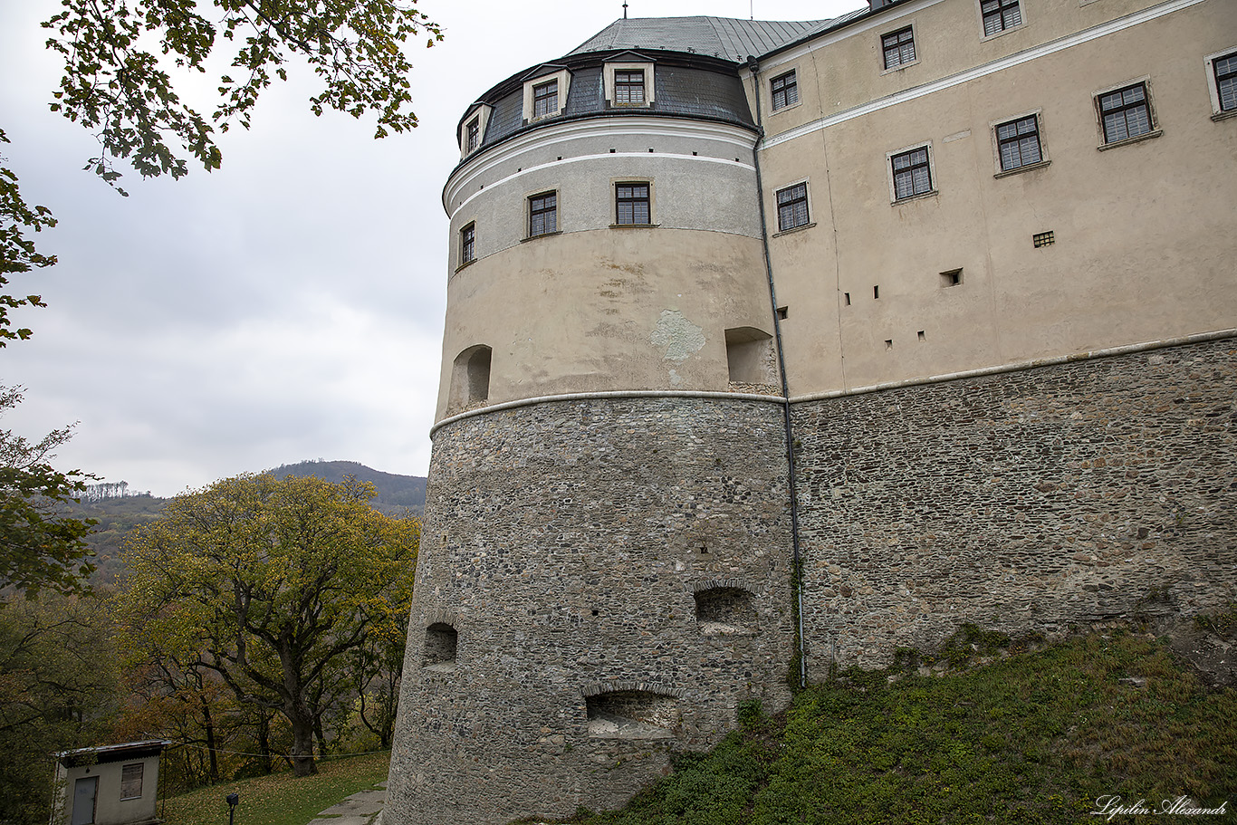 Замок Червени-Камень (Hrad Červený Kameň)