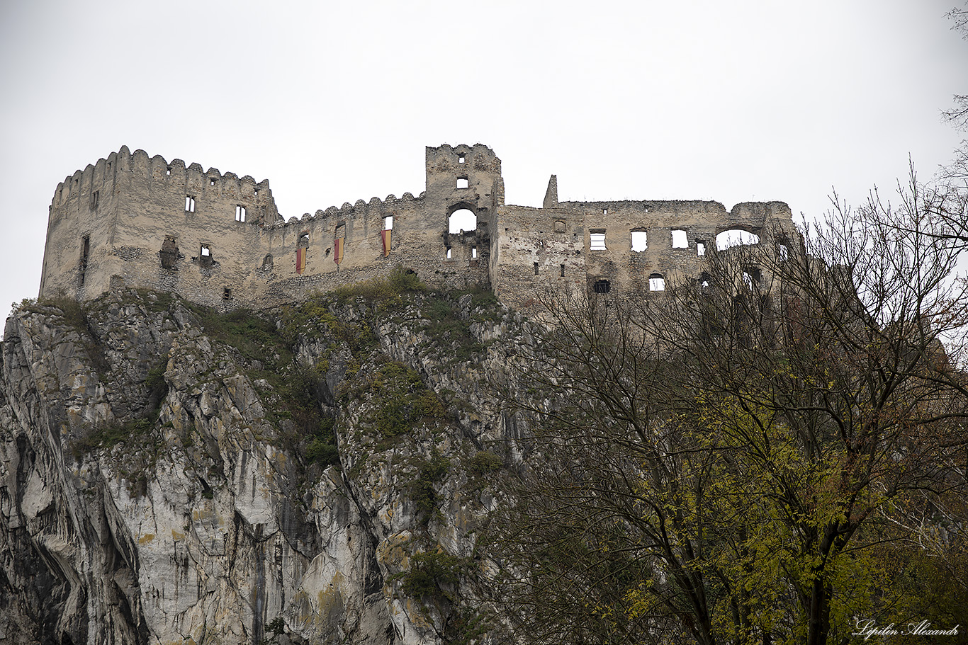 Бецковский замок (Beckovský hrad)