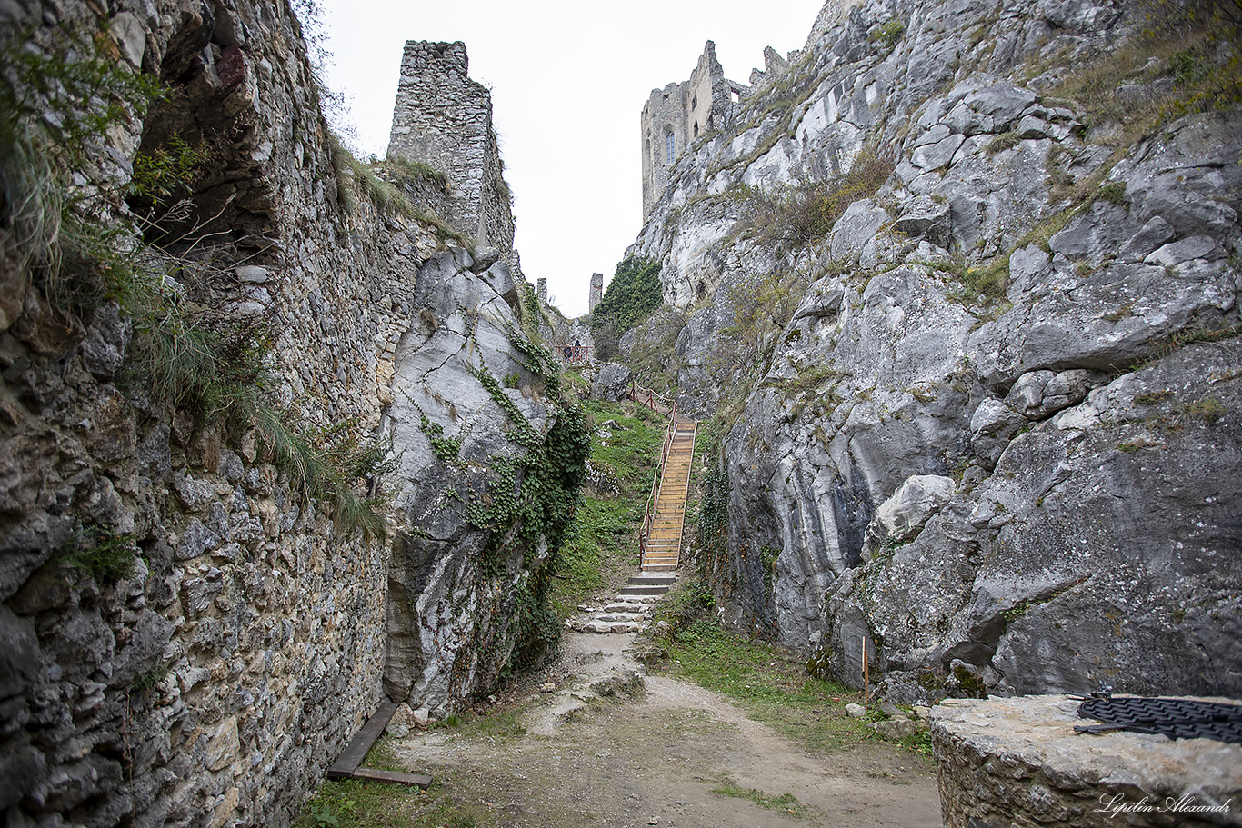 Бецковский замок (Beckovský hrad)