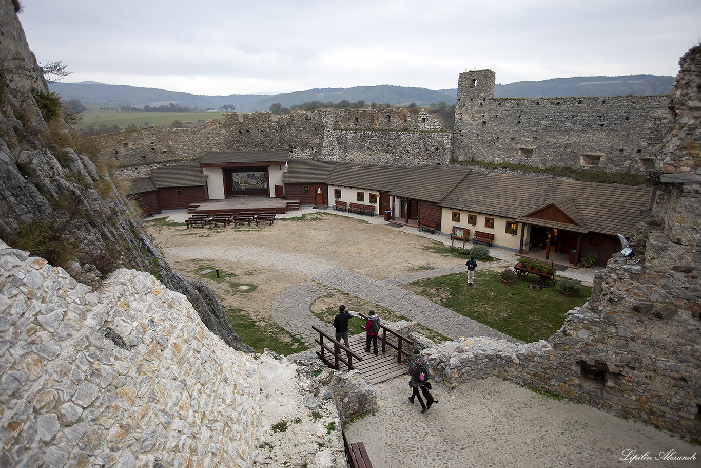 Бецковский замок (Beckovský hrad)