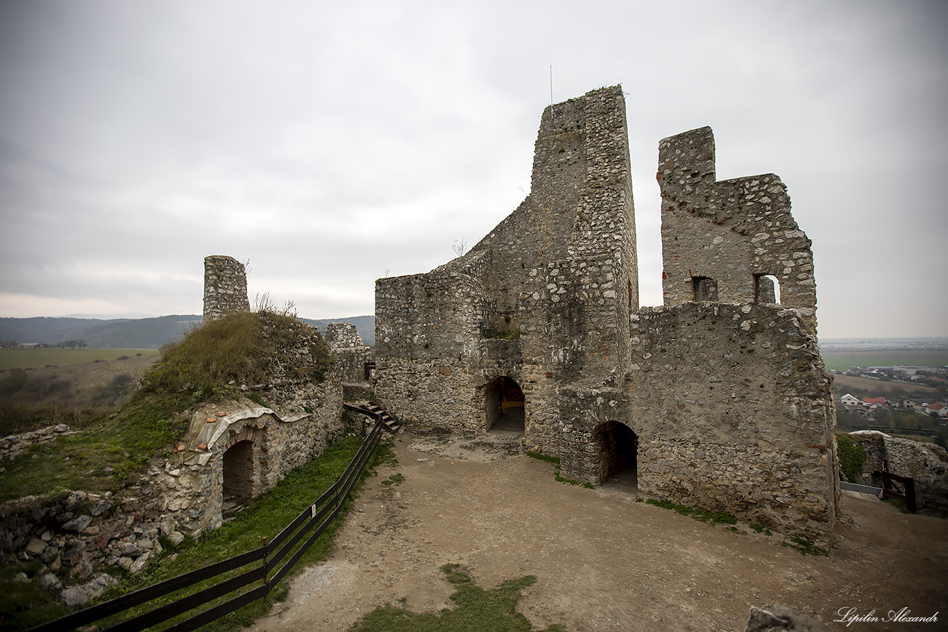 Бецковский замок (Beckovský hrad)