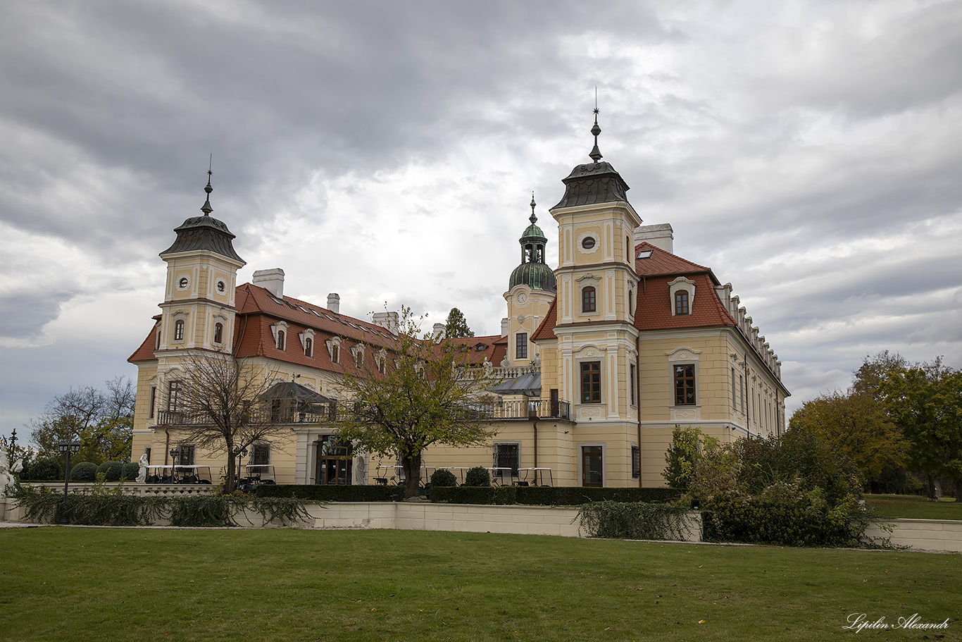 Замок Терезии (Theresia Chateau)