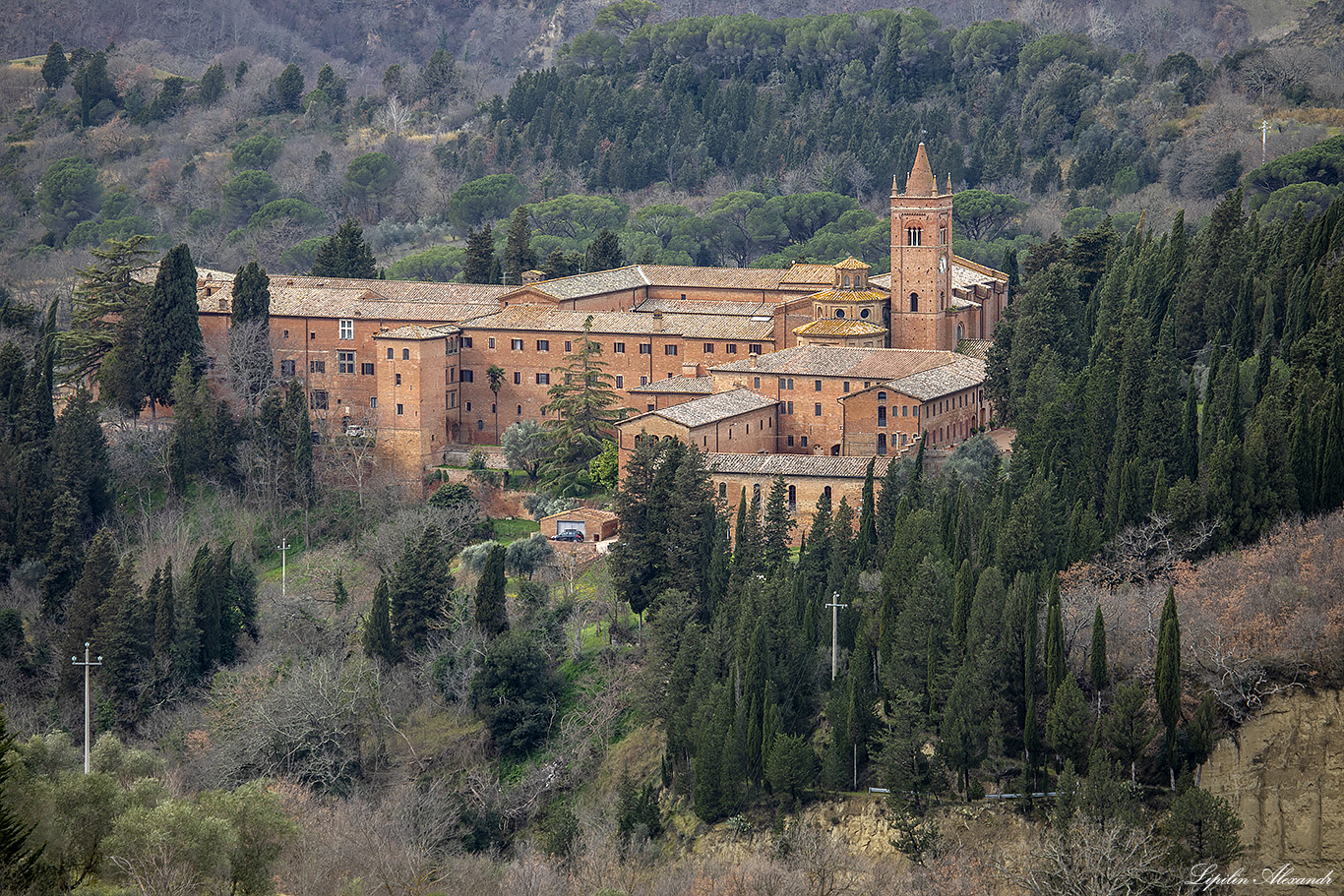 Монастырь Монте-Оливето-Маджоре (Abbazia territoriale di Monte Oliveto Maggiore) 