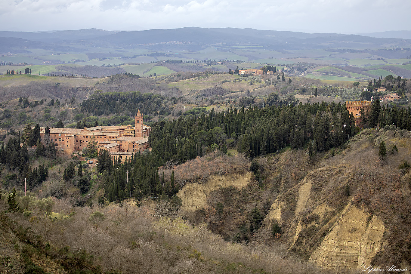 Монастырь Монте-Оливето-Маджоре (Abbazia territoriale di Monte Oliveto Maggiore) 