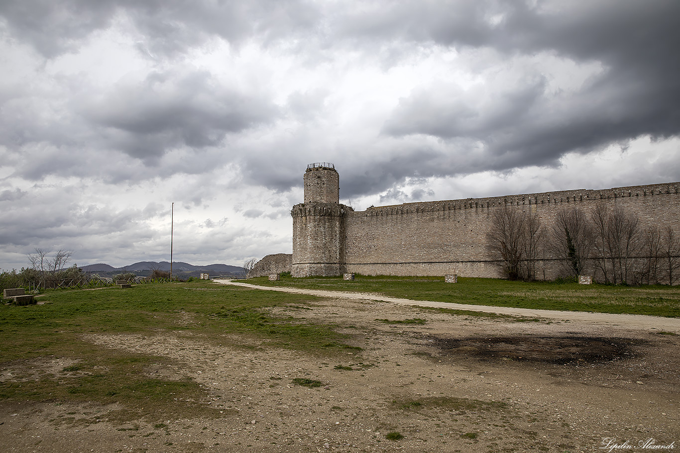 Крепость Рокка Маджоре (Rocca Maggiore)