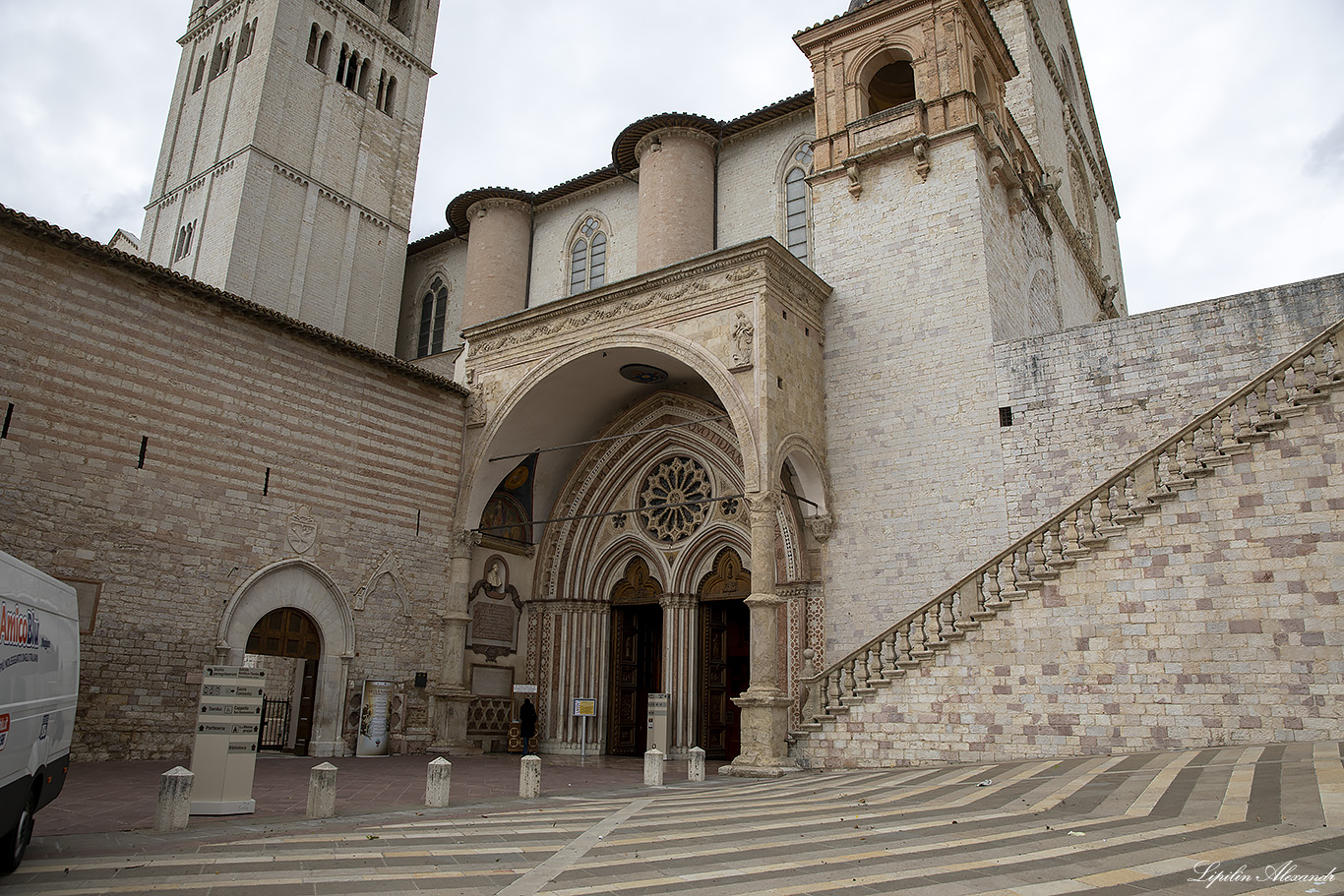 Церковь Сан - Франческо в Ассизи (Basilica di San Francesco d'Assisi)