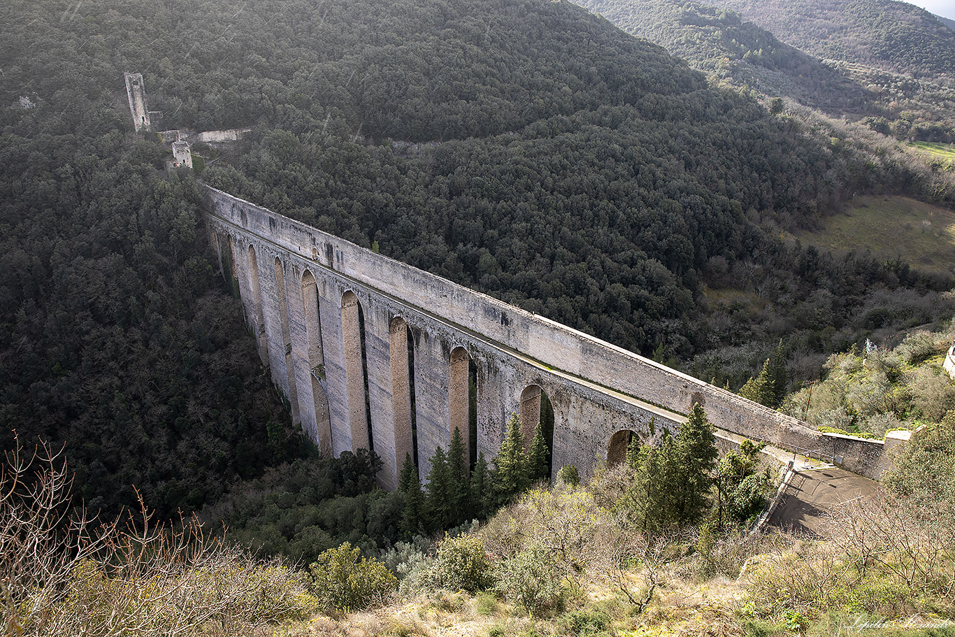 Замок Альборноциана (Rocca Albornoziana)