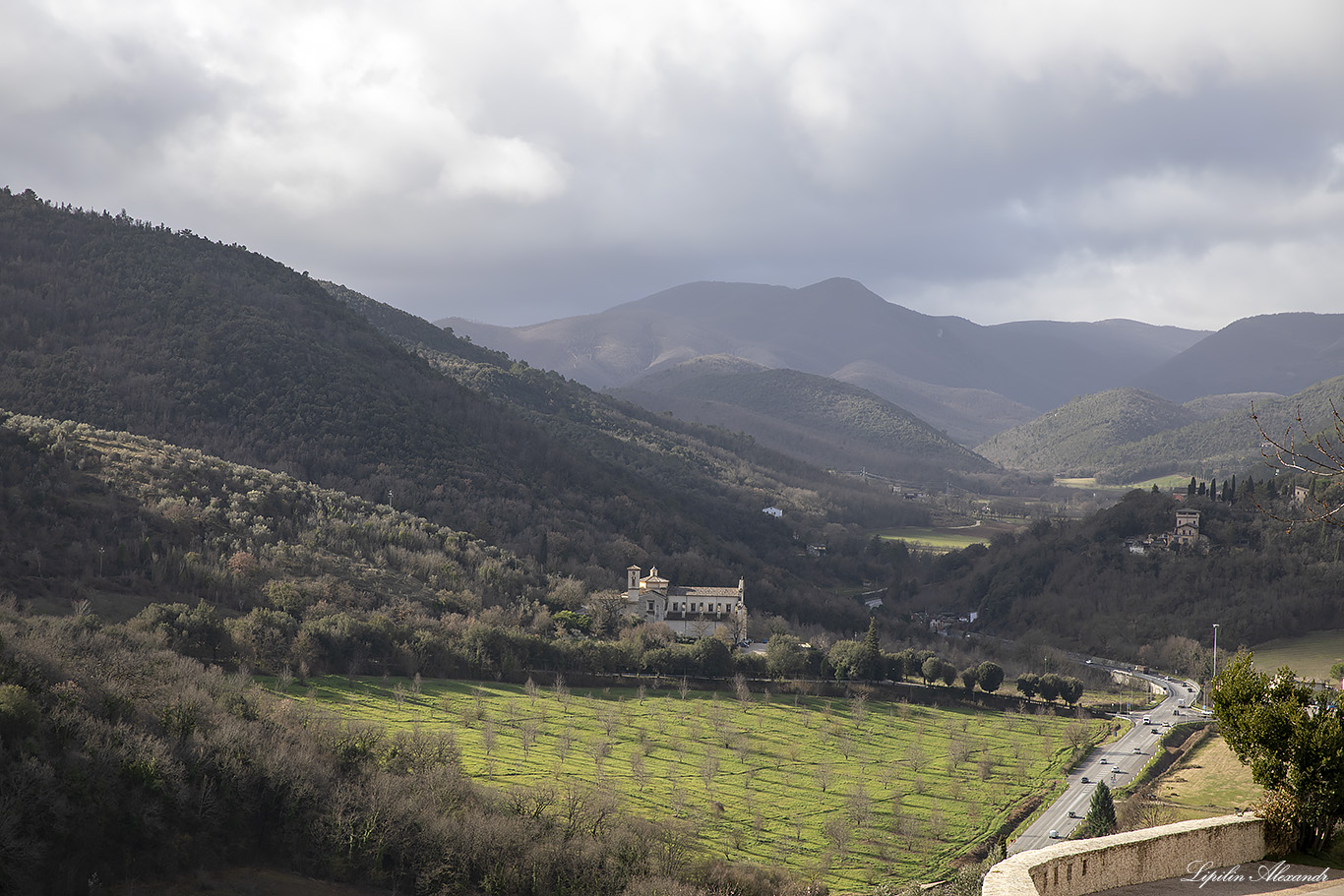 Замок Альборноциана (Rocca Albornoziana)