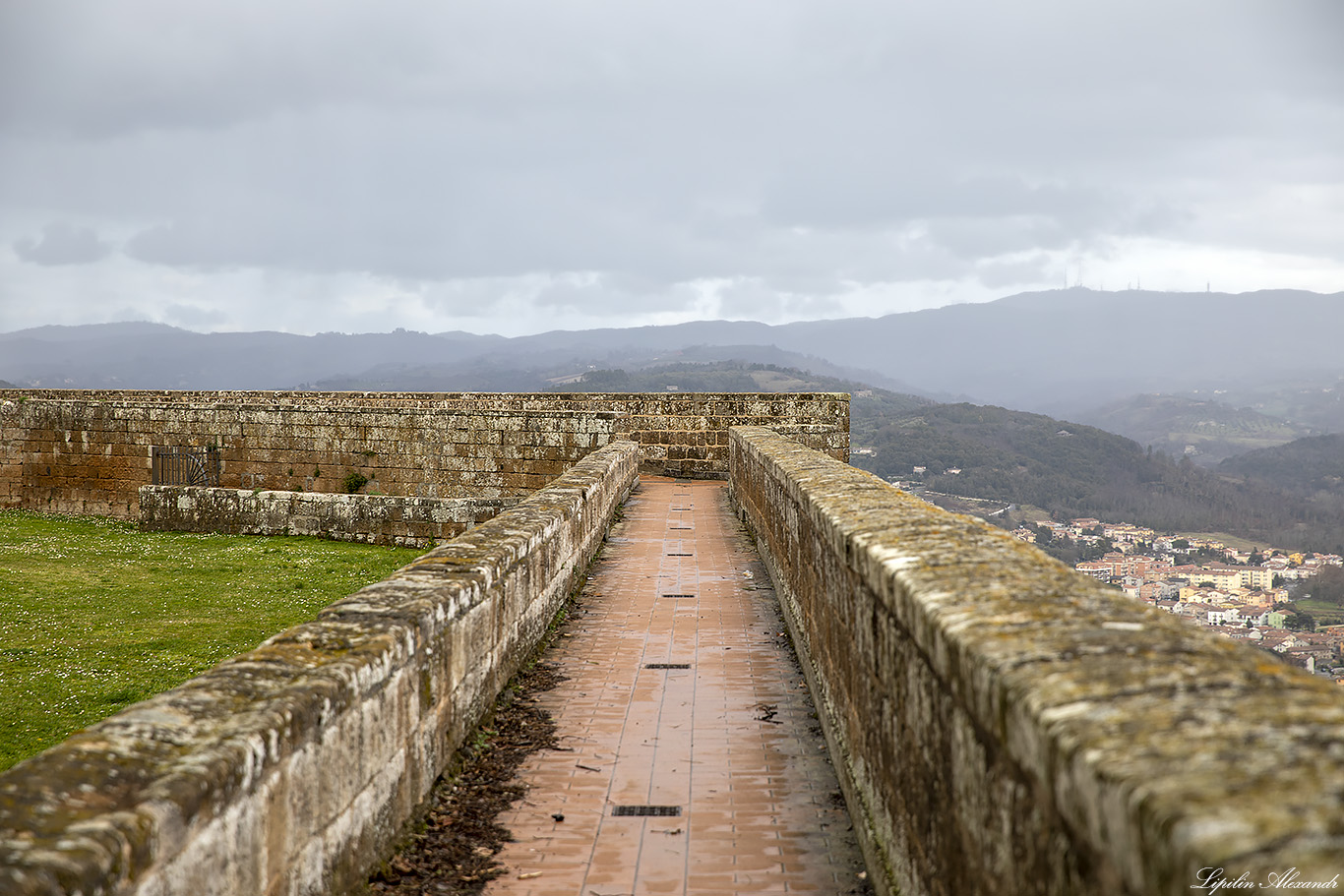 Крепость Альборноса (Rocca Albornoziana)