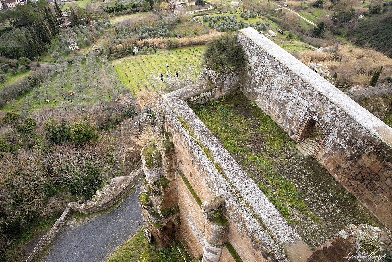 Крепость Альборноса (Rocca Albornoziana)