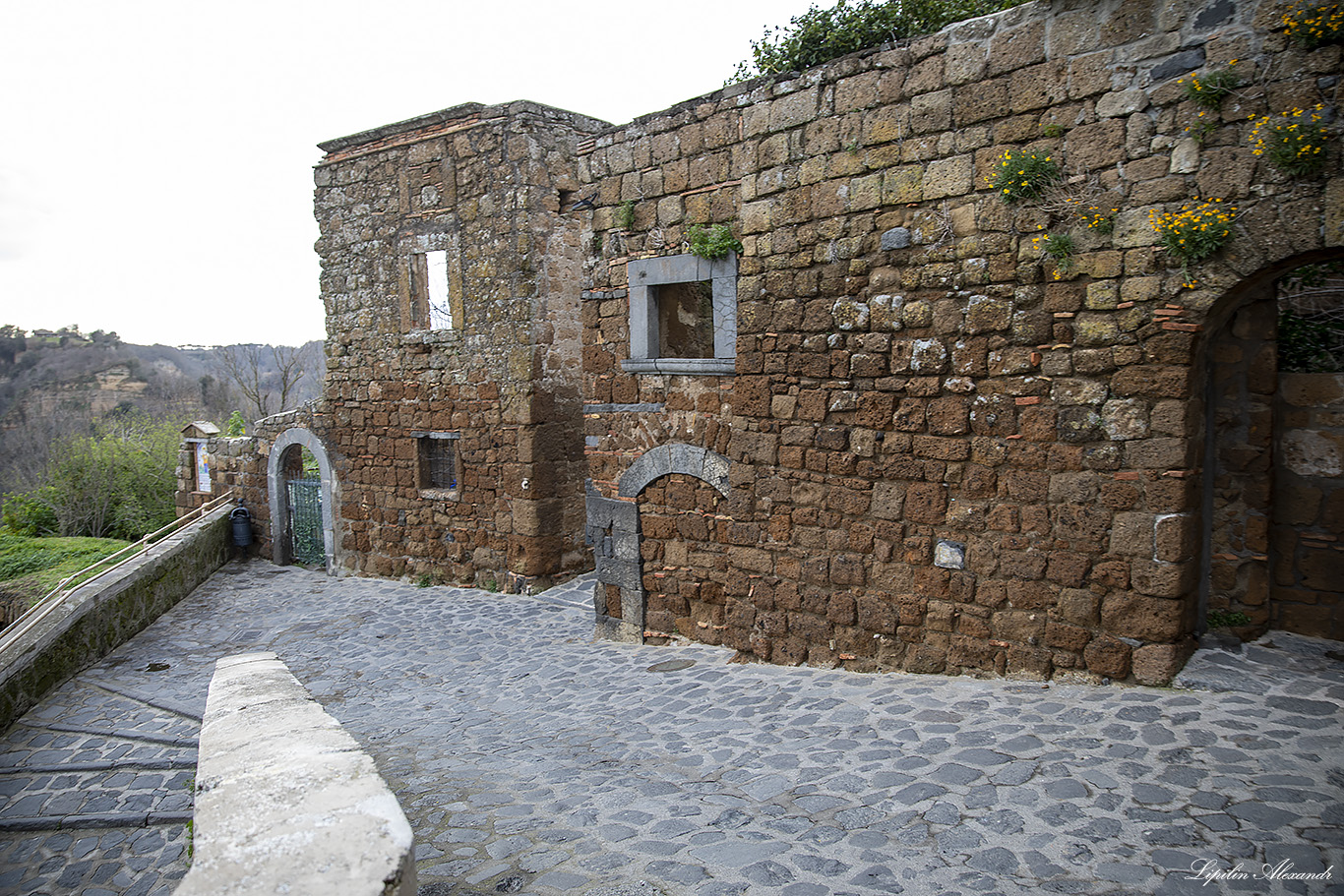 Чивита-ди-Баньореджо (Civita di Bagnoregio) - Италия (Italy)