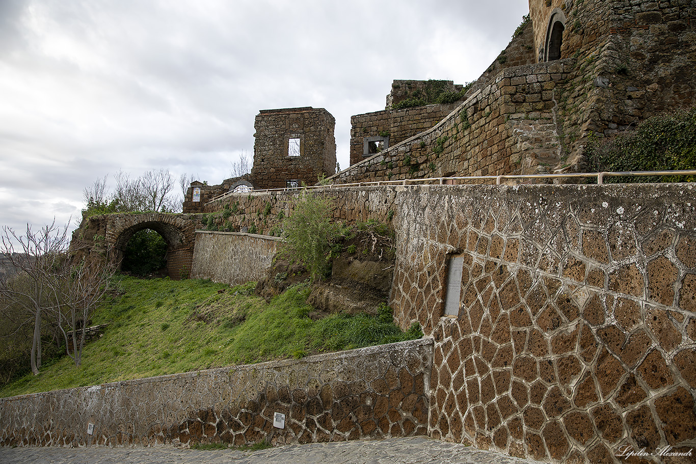 Чивита-ди-Баньореджо (Civita di Bagnoregio) - Италия (Italy)