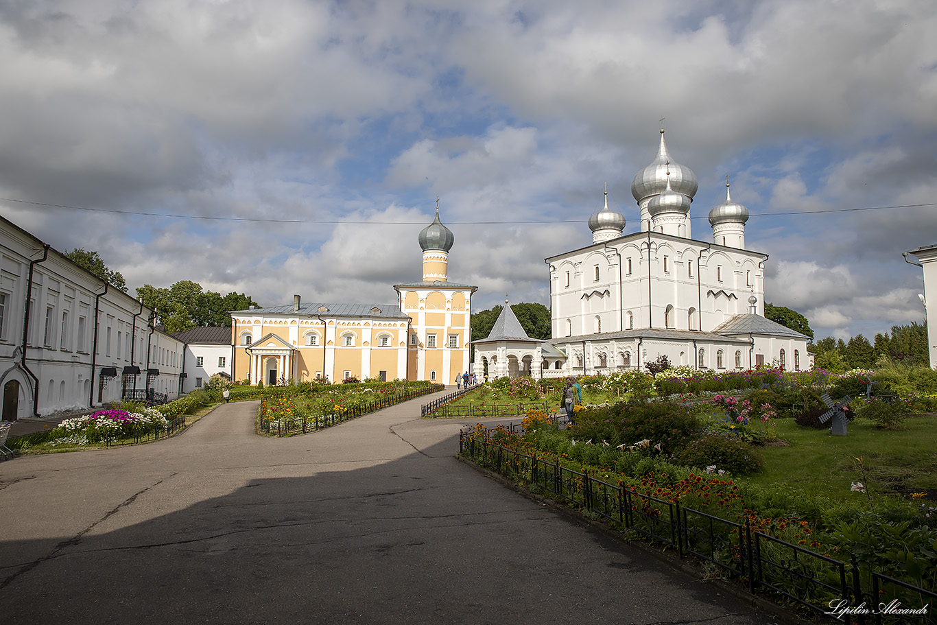 Спасо-Преображенский Варлаамо-Хутынский женский монастырь 