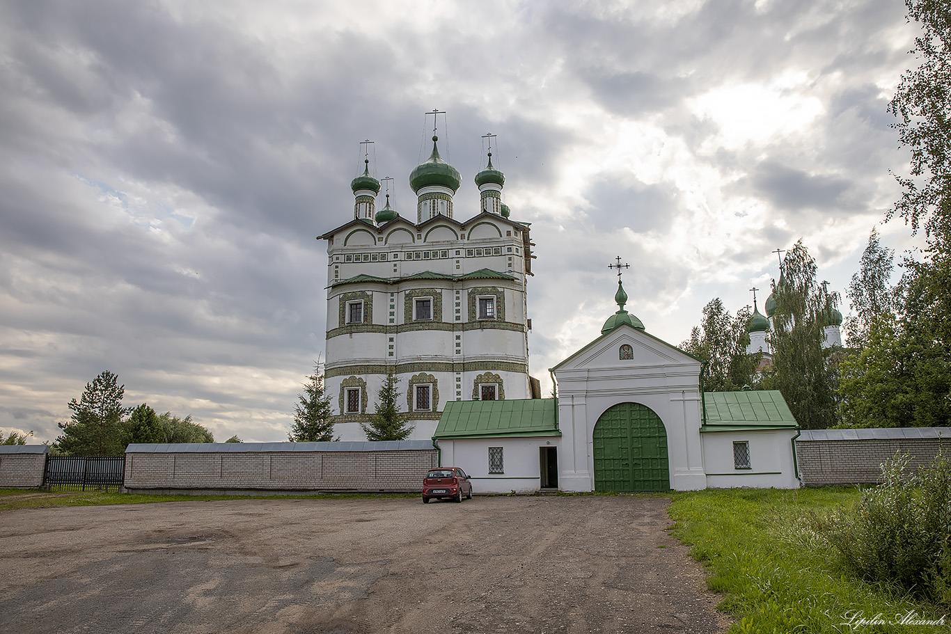 Николо-Вяжищский ставропигиальный женский монастырь 