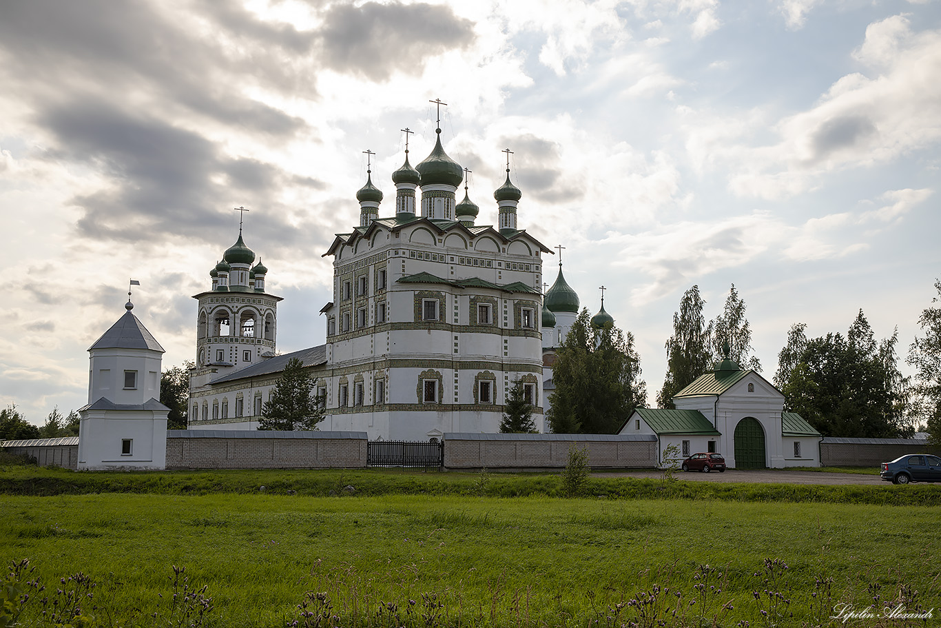 Николо-Вяжищский ставропигиальный женский монастырь 