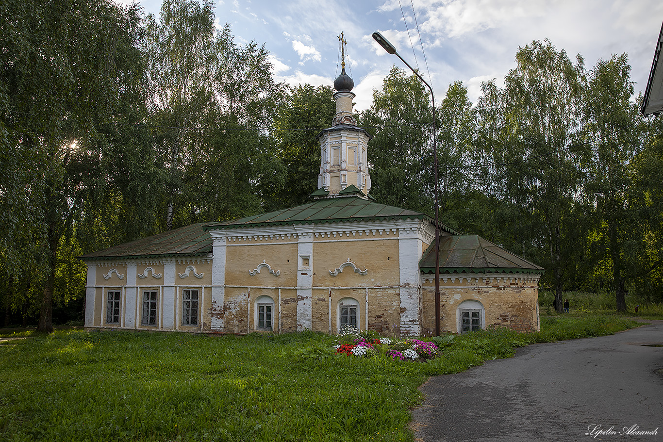 Михайло-Архангельский монастырь