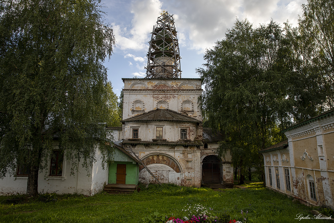 Михайло-Архангельский монастырь