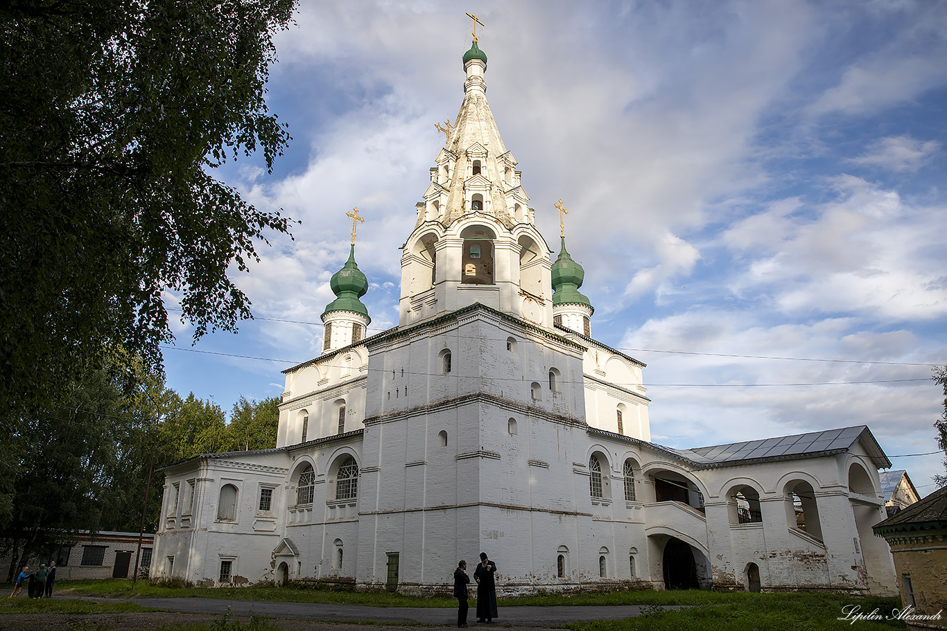 Михайло-Архангельский монастырь