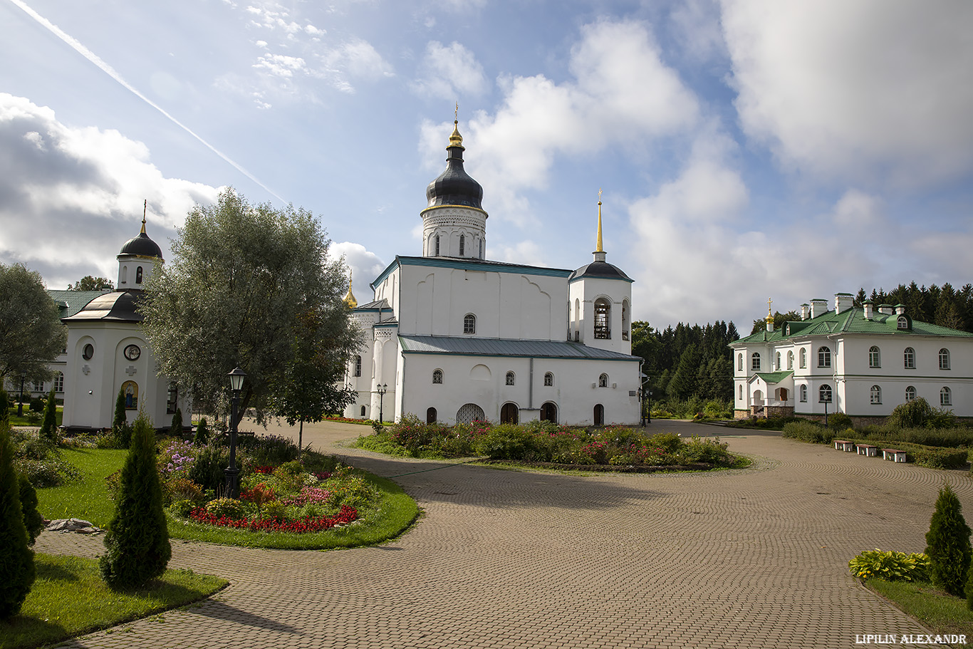 Спасо-Елеазаровский женский монастырь 