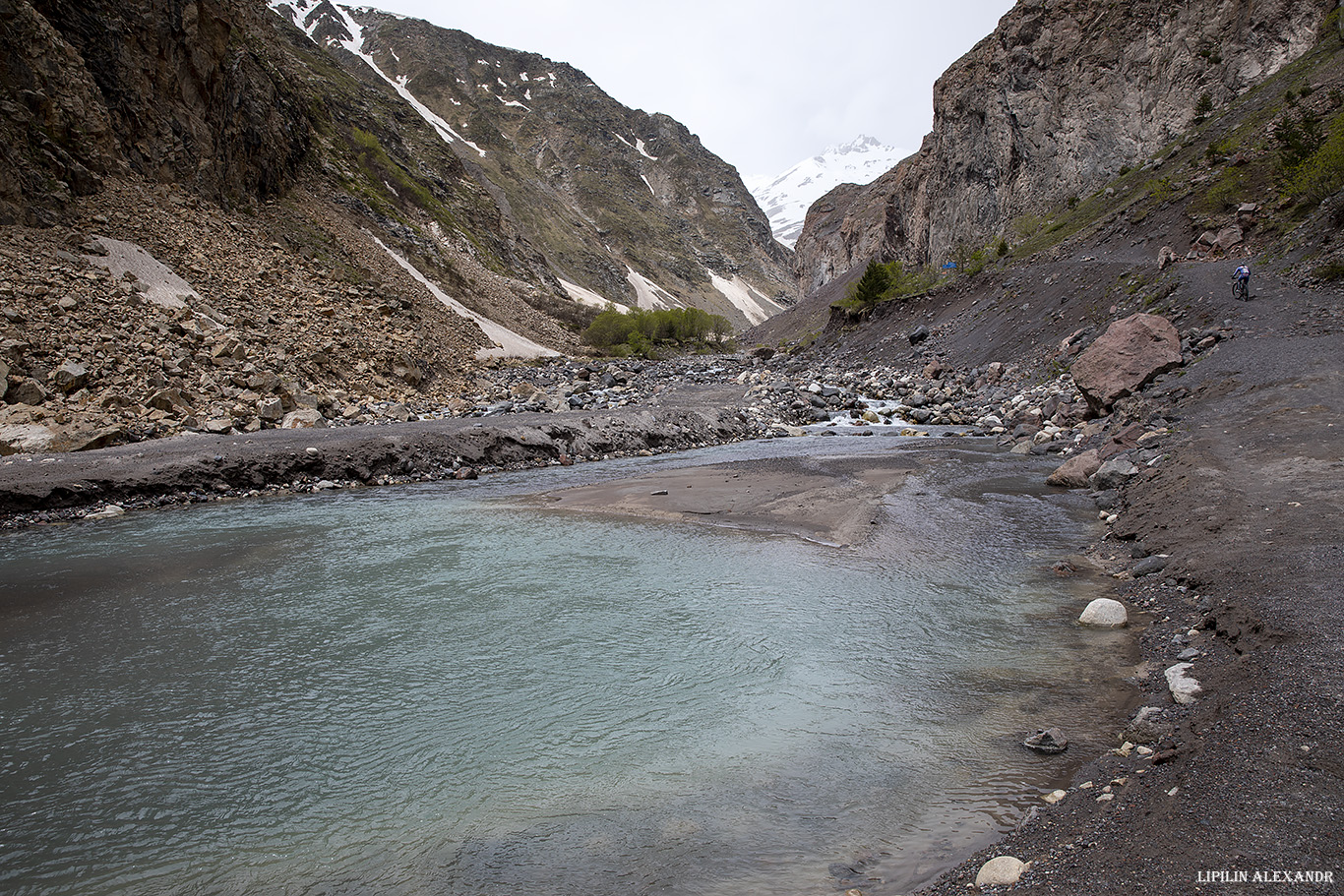 Водопад Азау 