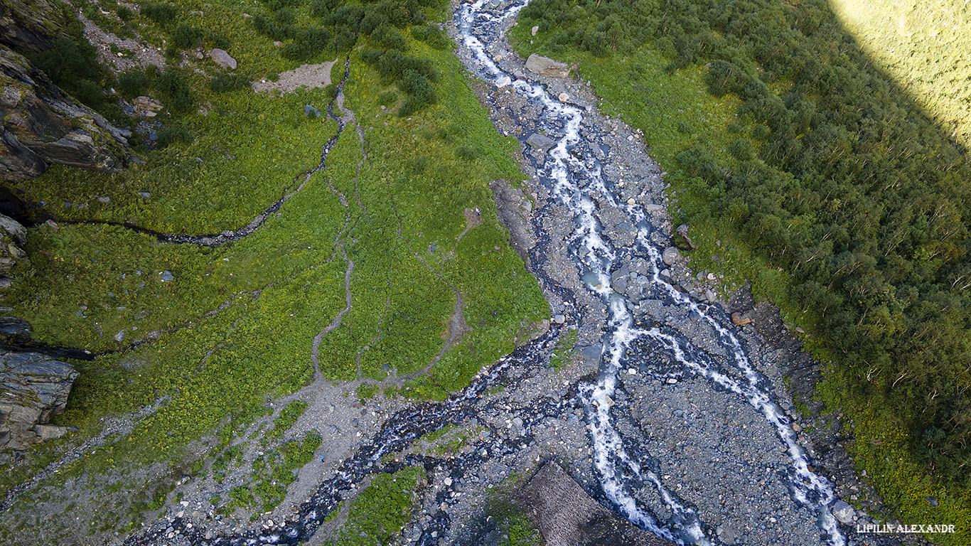 Малый Суфурджинский водопад