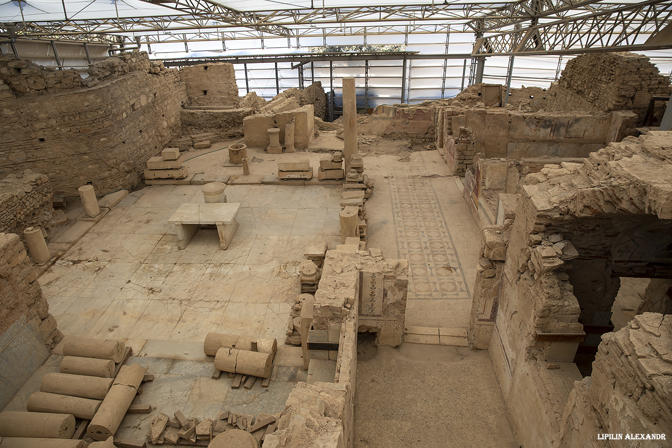 Руины древнего города Эфес (Efes Antik Kenti Ust Giriş) - Дом с террасами (Terrace Houses of Ephesus)