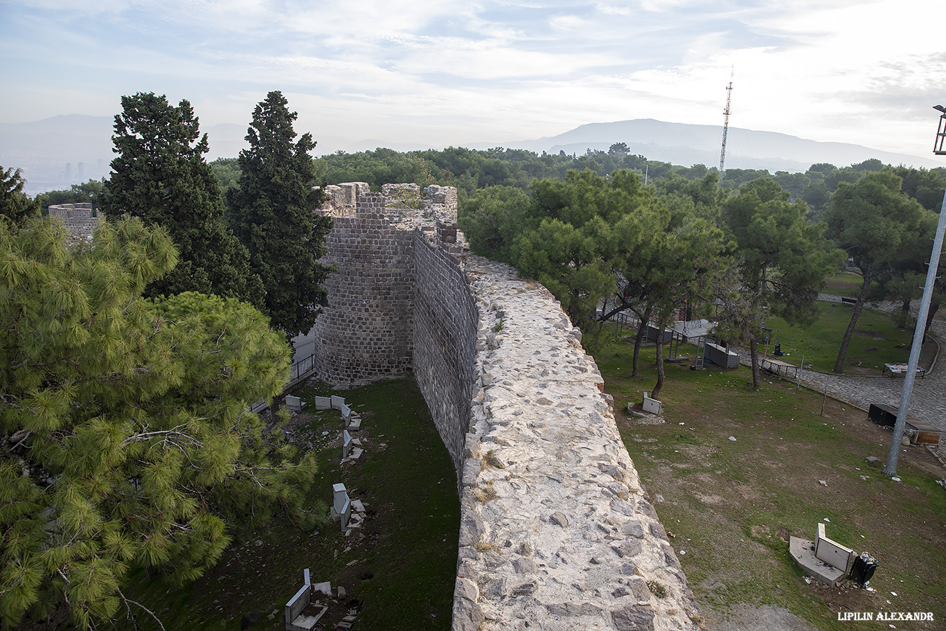 Крепость Кадифекале (Kadifekale Castle)